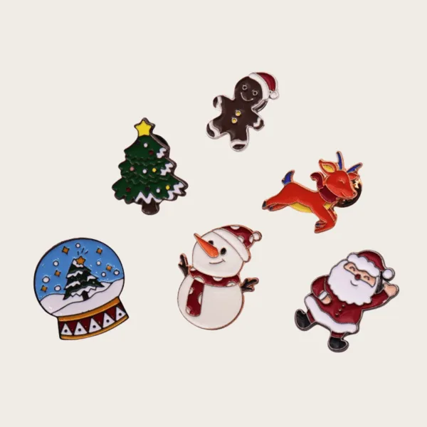 Christmas Pins Badges Custom Soft Enamel Lapel Pins Christmas Reindeer Brooches Metal Lapel Pins for Festival - Image 2