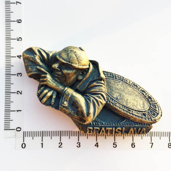 Wholesale Slovakia Resin Painted Tourist Souvenir Decorative Crafts Magnetic Refrigerator Magnet - Image 4